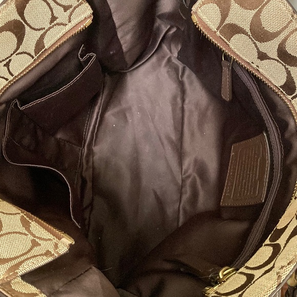 Signature Coach Print Shoulder Bag - Picture 14 of 16